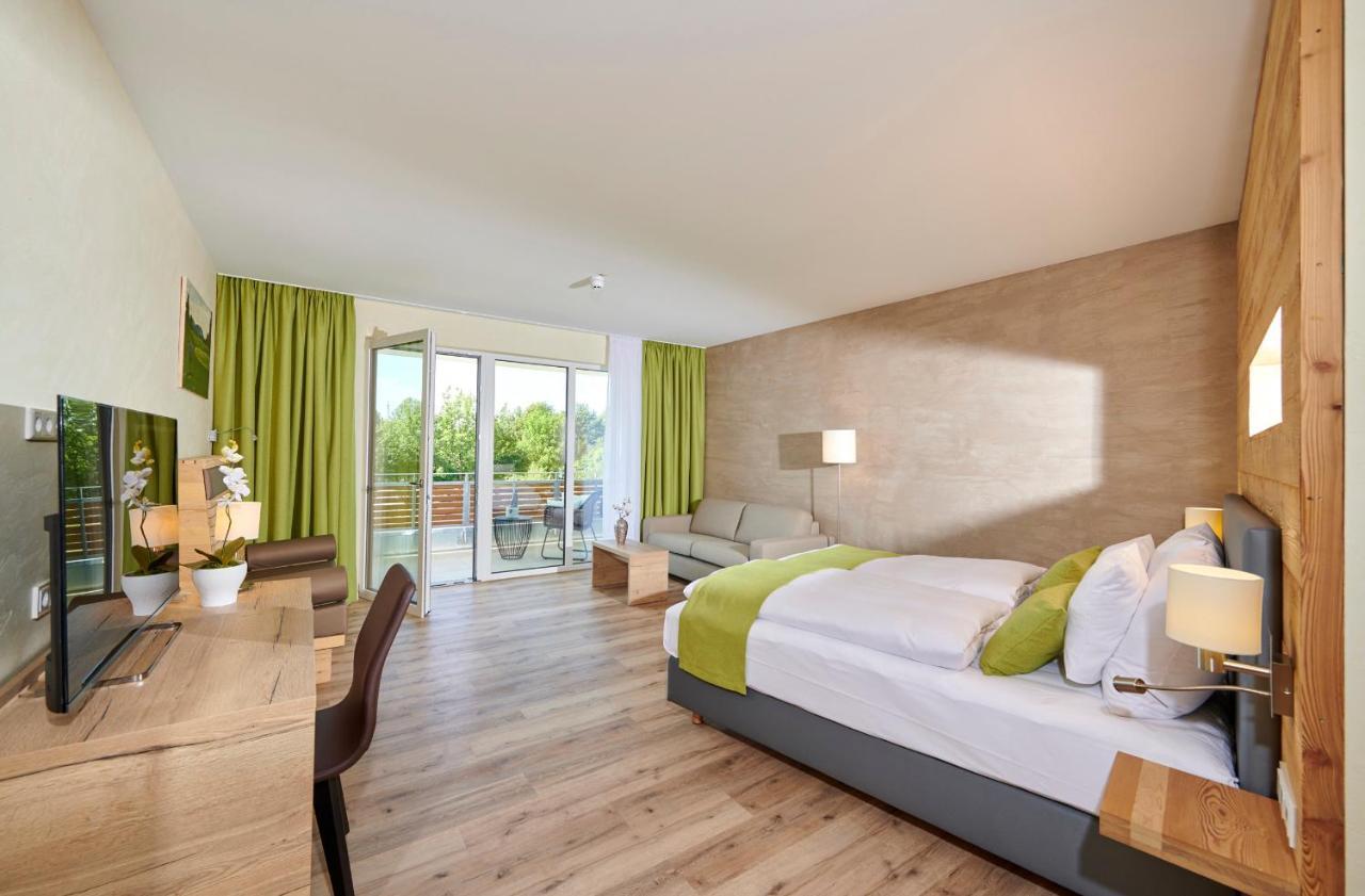 Bachhof Resort Hotel Kirchroth المظهر الخارجي الصورة