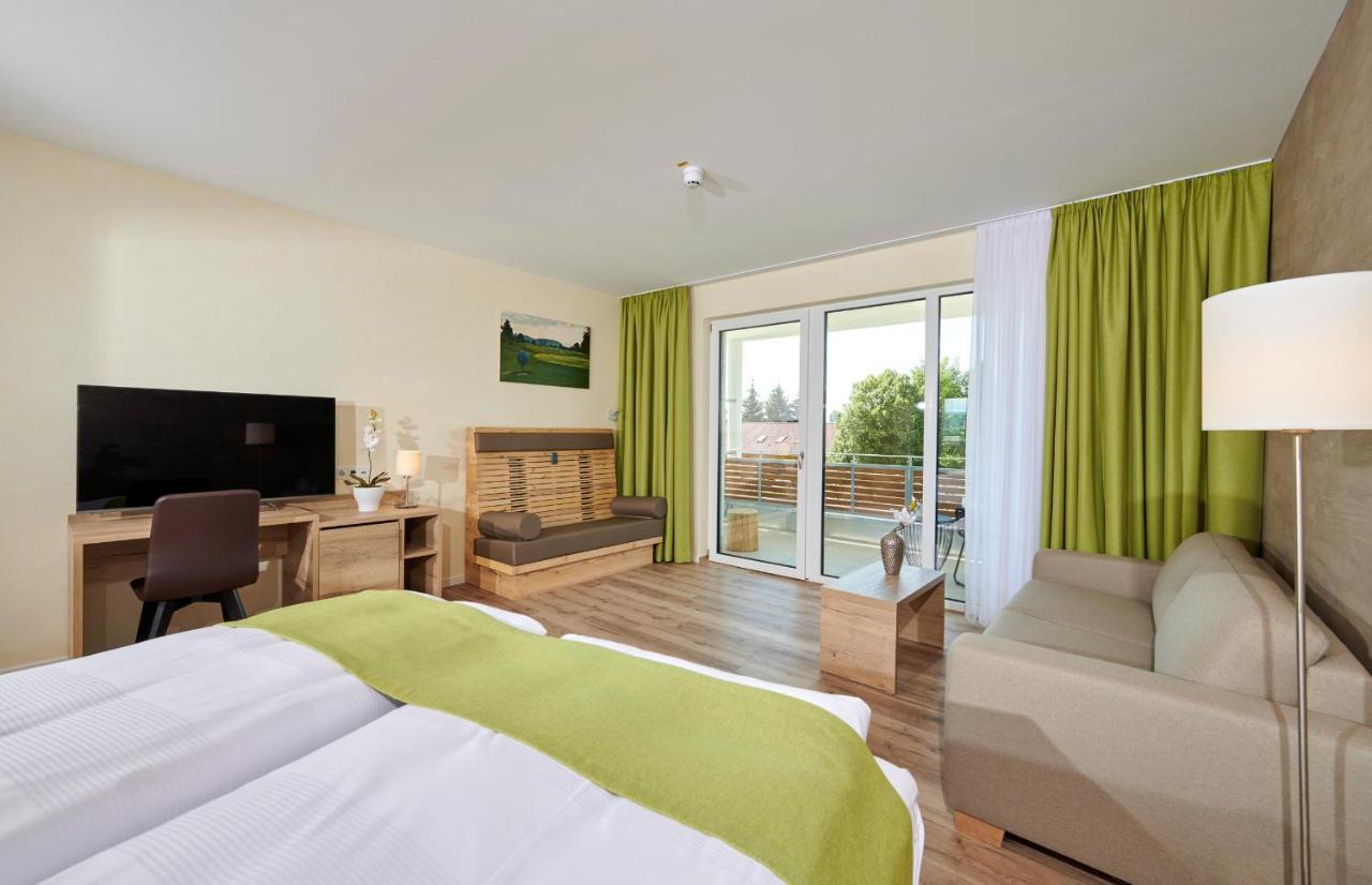 Bachhof Resort Hotel Kirchroth المظهر الخارجي الصورة